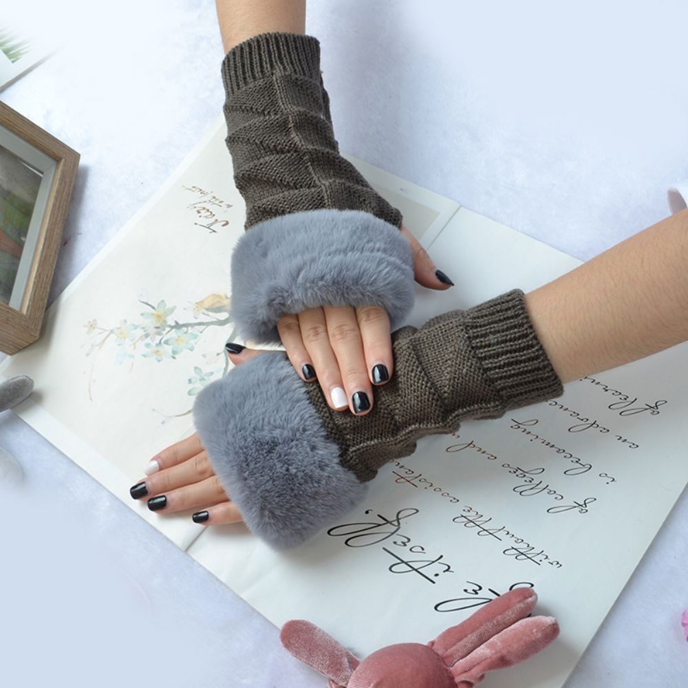 Winter Stretch Women's Fleece Knitted Half Finger Triangle Block Short Gloves -