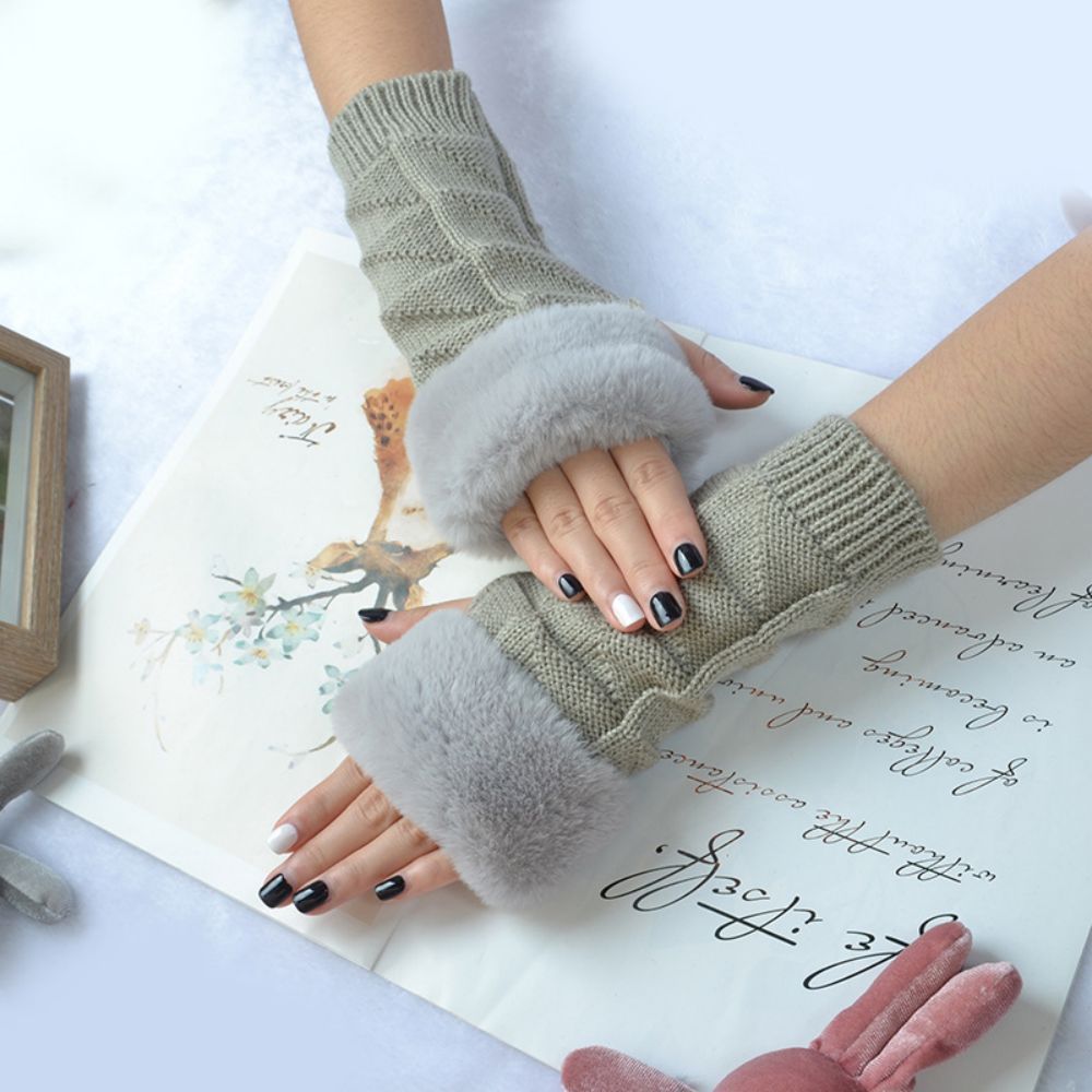 Winter Stretch Women's Fleece Knitted Half Finger Triangle Block Short Gloves -
