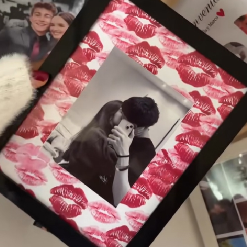 Kiss painting Lip Print Photo Frame Decoration Romantic Gift for Couples and Home