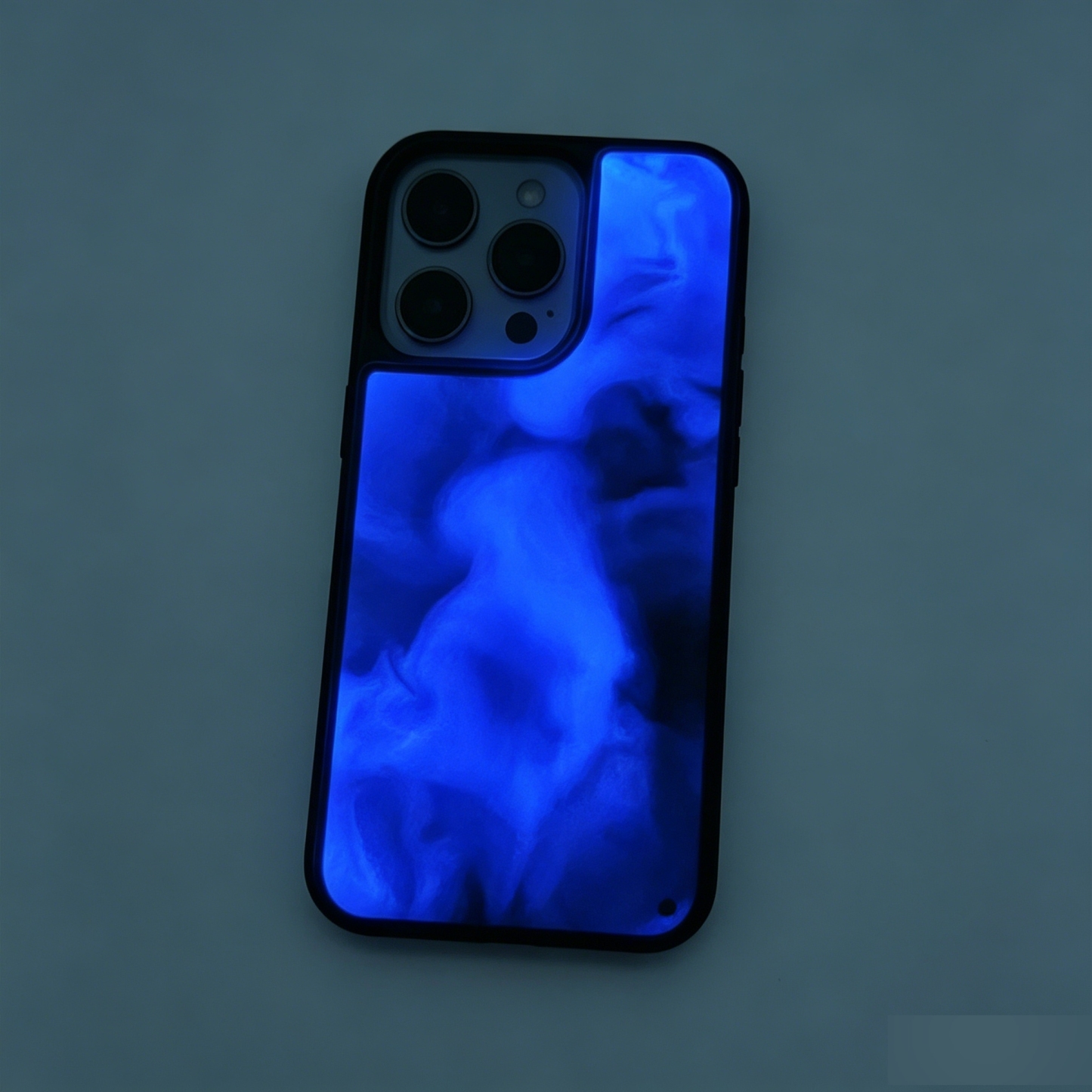 Luminous Liquid Glitter iPhone 16 Pro Max 17 Pro Max Case Glow in the Dark Flowing Sand Sparkle Shockproof Stylish Phone Cover