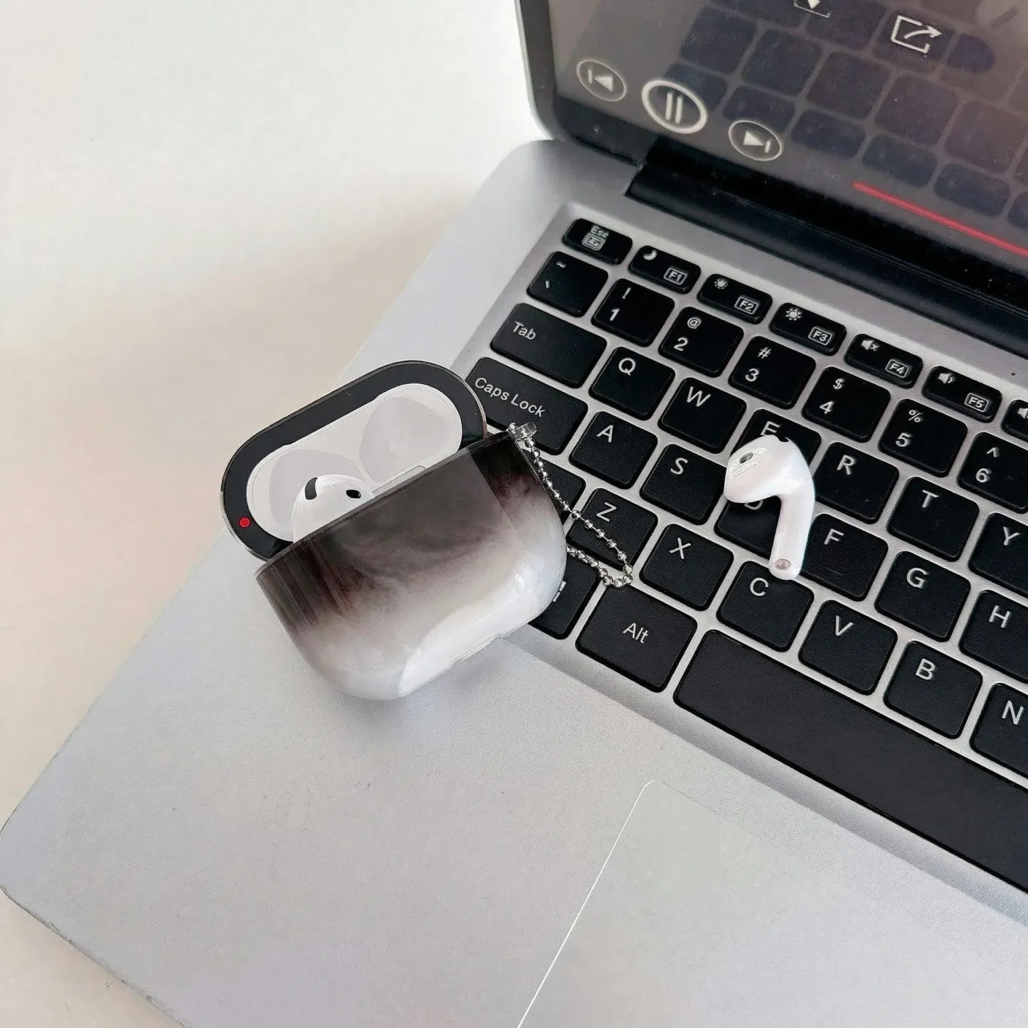 Liquid Glitter AirPods Case Glow in the Dark for AirPods 1/2/3/4 Quicksand Sparkle Protective Cover Shockproof Cute Case