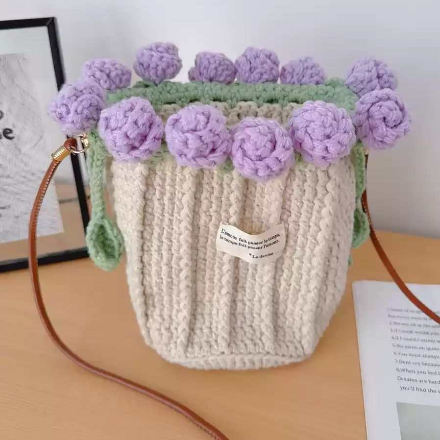 Crochet Rose Bouquet Bag DIY Kit Handmade Yarn Crossbody Bag Floral Gift Craft Set