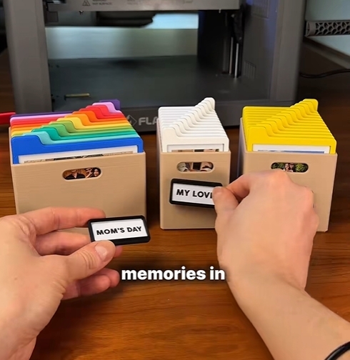 Custom Photo Storage Box | Personalized 3D-Printed Photo Organizer with Color-Coded Dividers, Custom Picture Insert & Customizable Label Slot for Polaroid-Style Photos