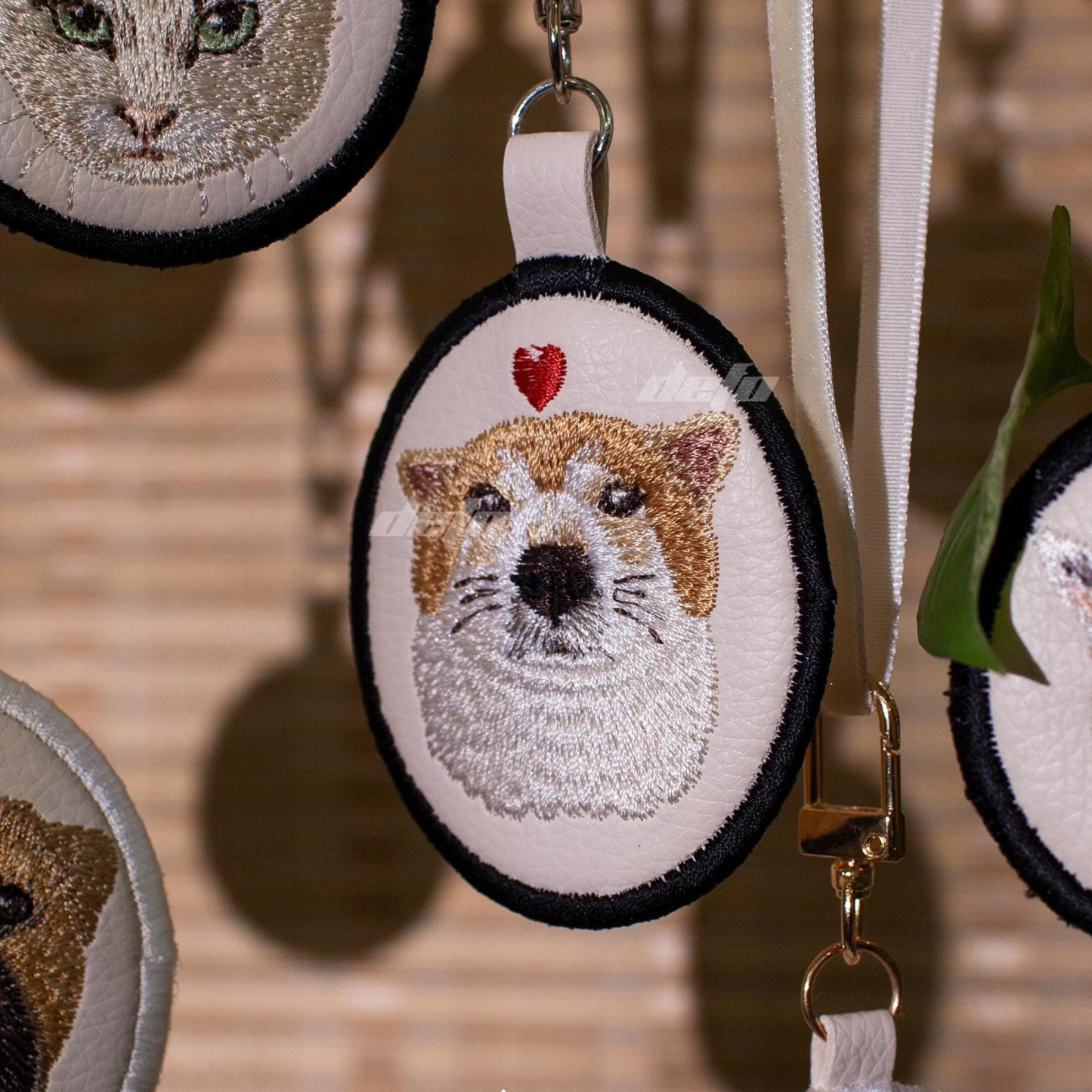 Custom Embroidered Pet Portrait Keychain - Dog or Cat Memorial - yourphotoblanketuk