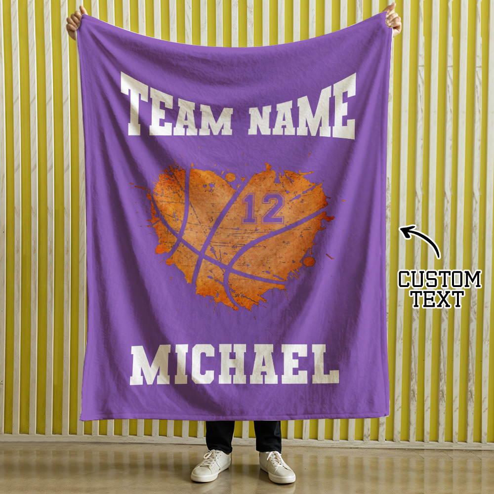 Personalisierte Basketballdecke: Basketball-herzdecke Mit Individuellem Namen Und Nummer – Ideales Geschenk Für Basketballspieler Oder -teams - dephotoblanket