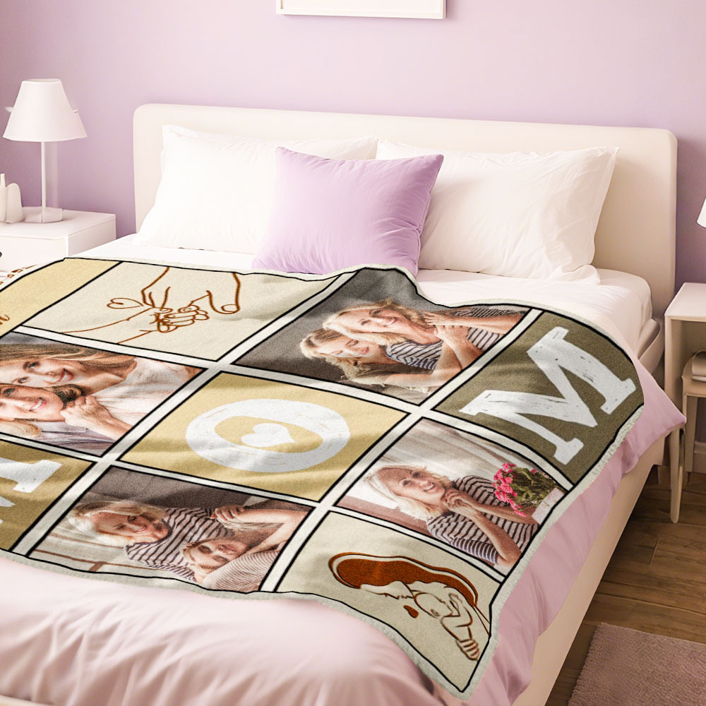 Holding Us Together - Personalisierte Fotodecke Für Mama - Muttertag