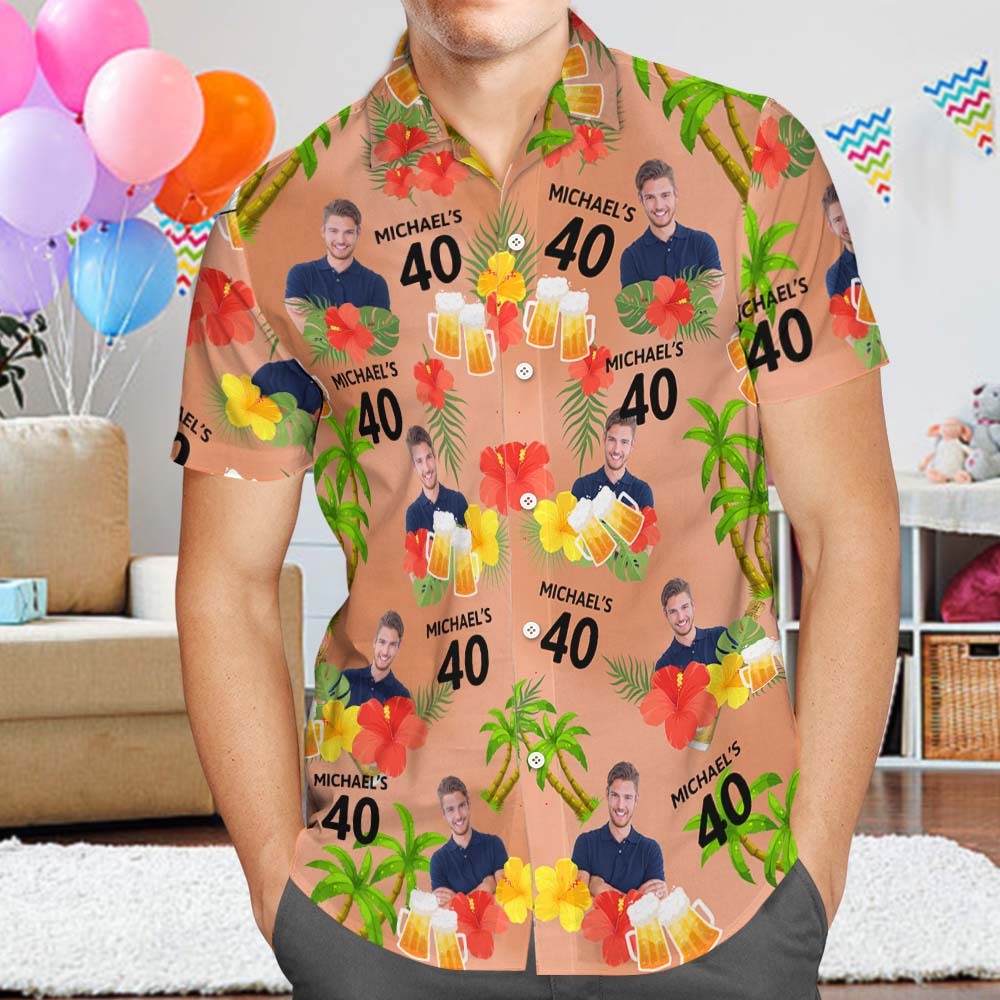 Benutzerdefiniertes rosa Hawaii-Hemd mit Datum und Namen, Geburtstagsgesicht, rote Blume und Kokosnussbaum-Hawaii-Hemd - dephotoblanket