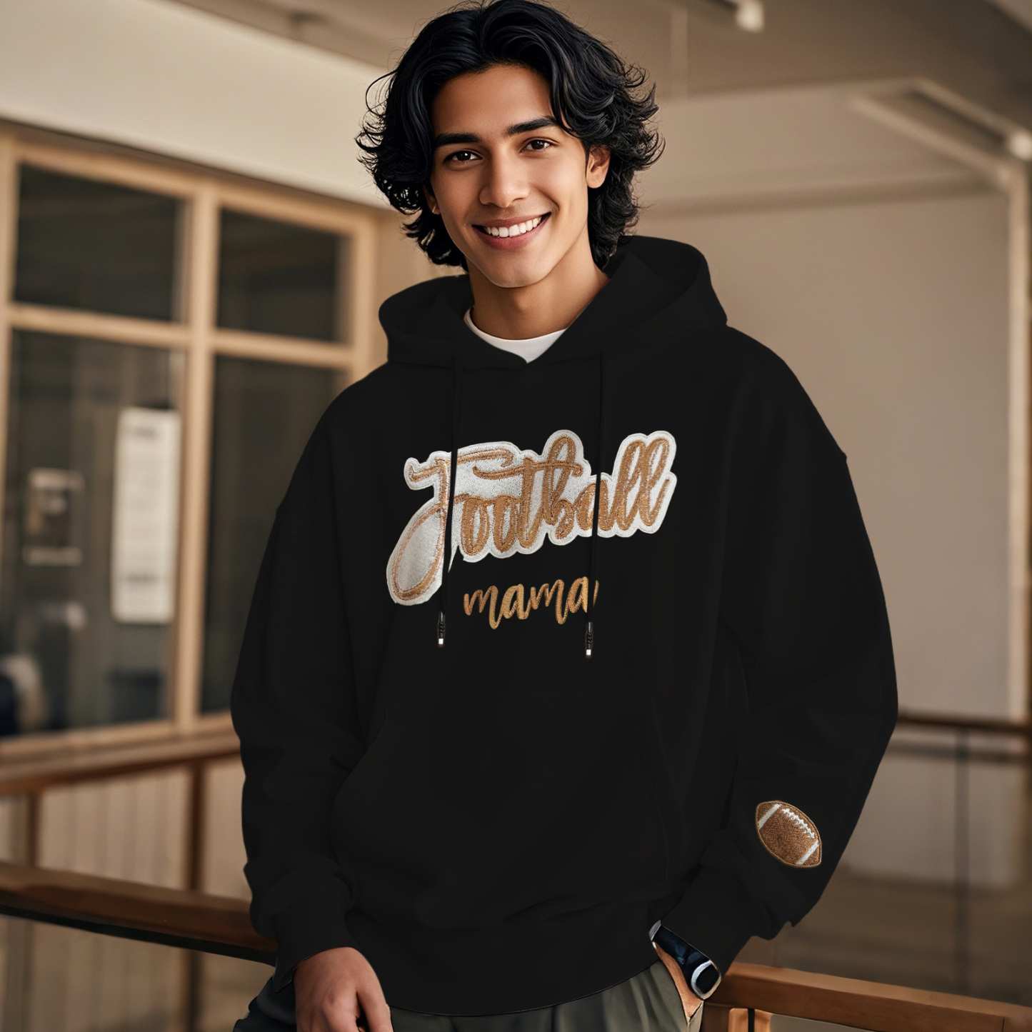 Personalisiertes Glitzer-mama-sweatshirt Mit Bällen Für Sportliebhaber - dephotoblanket