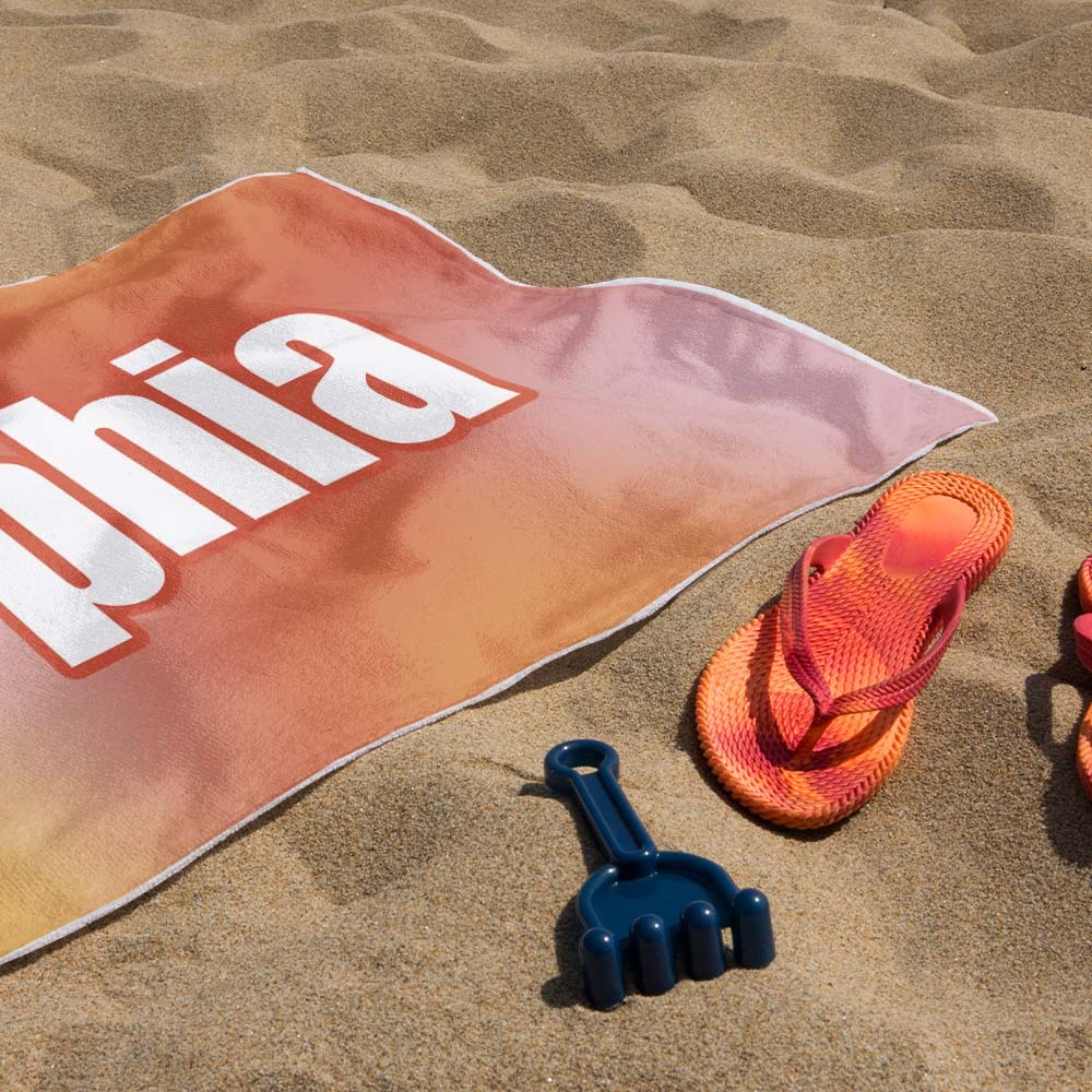 Benutzerdefiniertes Strandtuch Ombre Benutzerdefinierter Name Strandtuch Personalisiertes Geschenkhandtuch - dephotoblanket