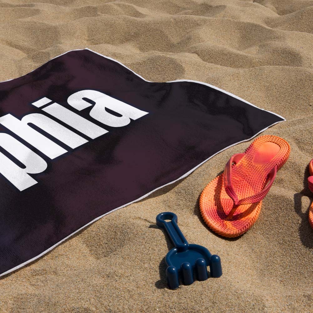 Benutzerdefiniertes Strandtuch Ombre Benutzerdefinierter Name Strandtuch Personalisiertes Geschenkhandtuch - dephotoblanket