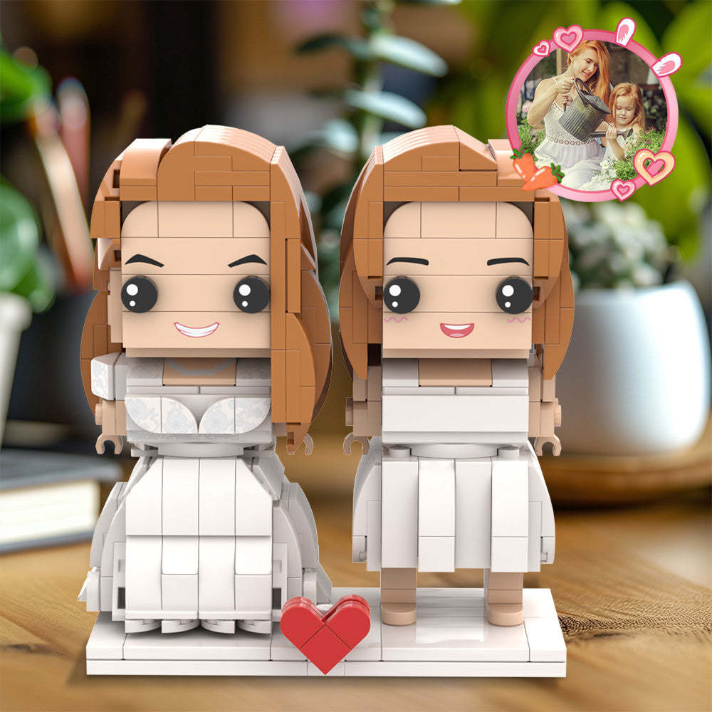 Mutter Und Tochter Aus Ziegeln, Anpassbar, Ganzkörper-weißes Kleid, 2 Personen, Individuelle Ziegelfiguren - dephotoblanket