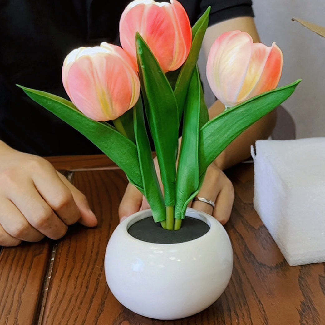 Moderne, Kreative Tulpen-tischleuchte Aus Keramik Mit Usb- Und Led-anschluss Für Das Schlafzimmer
