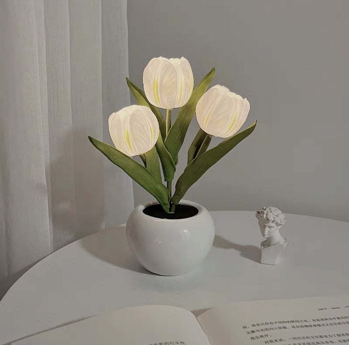 Moderne, Kreative Tulpen-tischleuchte Aus Keramik Mit Usb- Und Led-anschluss Für Das Schlafzimmer