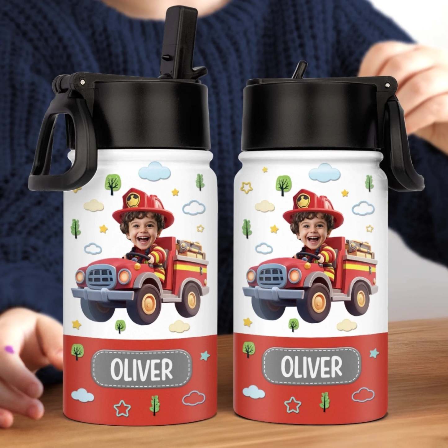 Personalisierte Foto-wasserflasche Für Kinder – Personalisierte Geschenke Zum Schulanfang Für Kinder – Feuerwehrauto-spaß Voraus - dephotoblanket