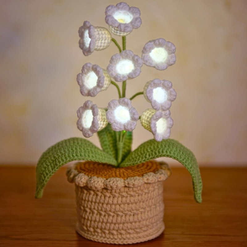Muguet Lumineux Led Au Crochet - Fleur Tricotée En Pot Illuminée Pour La Décoration D'intérieur - MapLunelampeFr