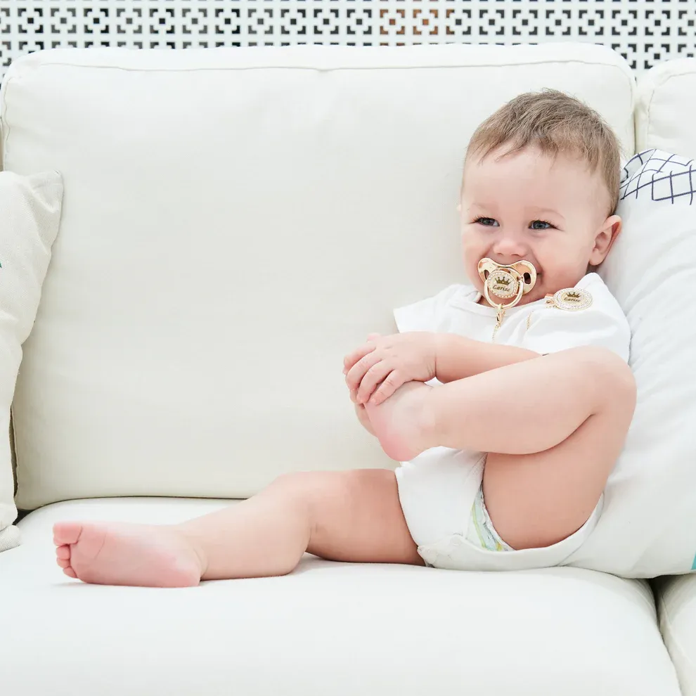 Tétine Exquise Faite À La Main Avec Nom Personnalisé Pour Votre Tout-petit - MapLunelampeFr