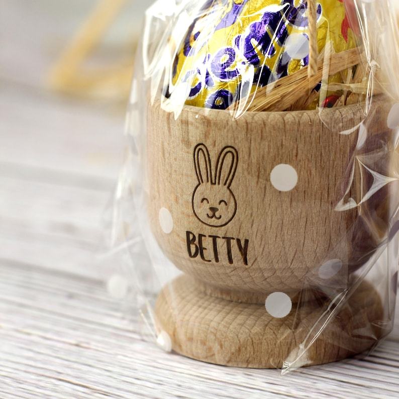 Coquetier Personnalisé, Coquetier En Bois Gravé, Cadeau De Pâques Pour Les Enfants, Porte-oeuf Dippy - MapLunelampeFr