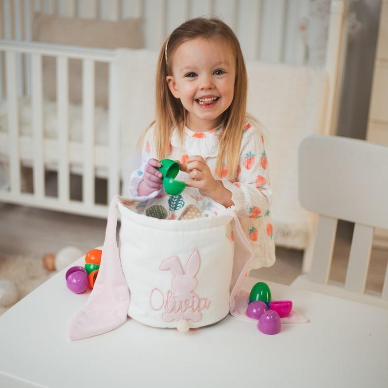 Panier De Pâques Personnalisé. Lapin De Pâques Brodé Sur Mesure. Panier De Pâques Pour Enfants. Panier Bébé Fille Et Garçon. Panier À Œufs Pour Activités De Pâques. - MapLunelampeFr