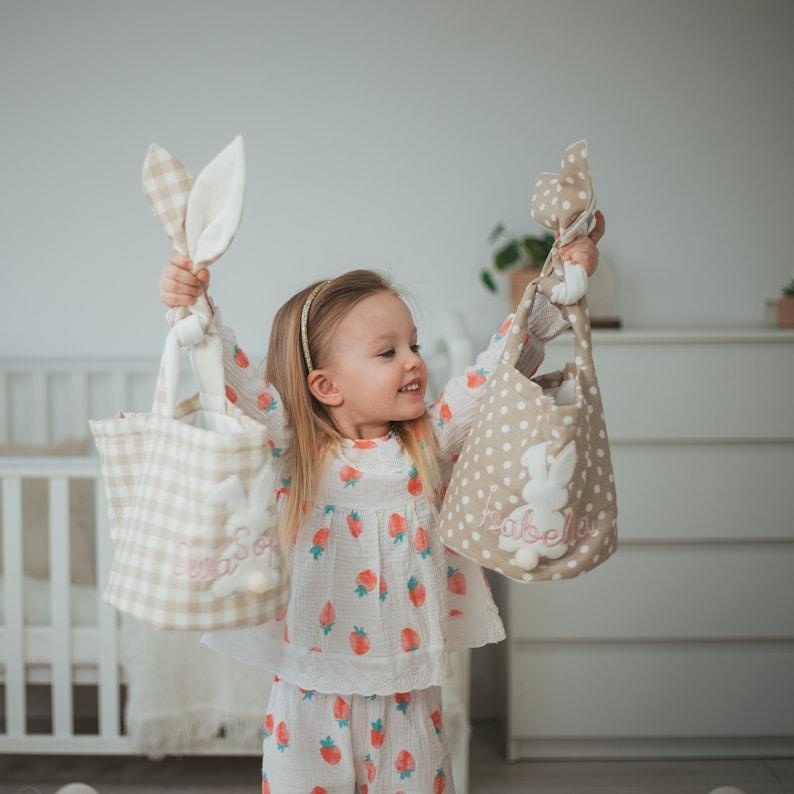 Panier De Pâques Personnalisé. Lapin De Pâques Brodé Sur Mesure. Panier De Pâques Pour Enfants. Panier Bébé Fille Et Garçon. Panier À Œufs Pour Activités De Pâques. - MapLunelampeFr