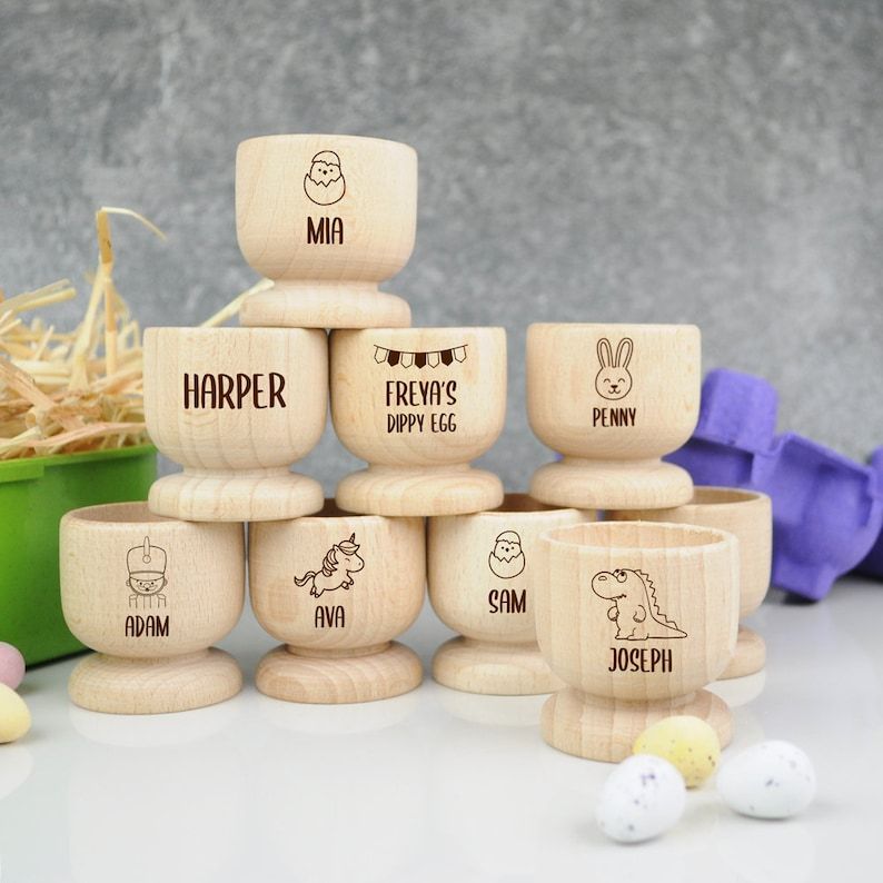 Coquetier Personnalisé, Coquetier En Bois Gravé, Cadeau De Pâques Pour Les Enfants, Porte-oeuf Dippy - MapLunelampeFr