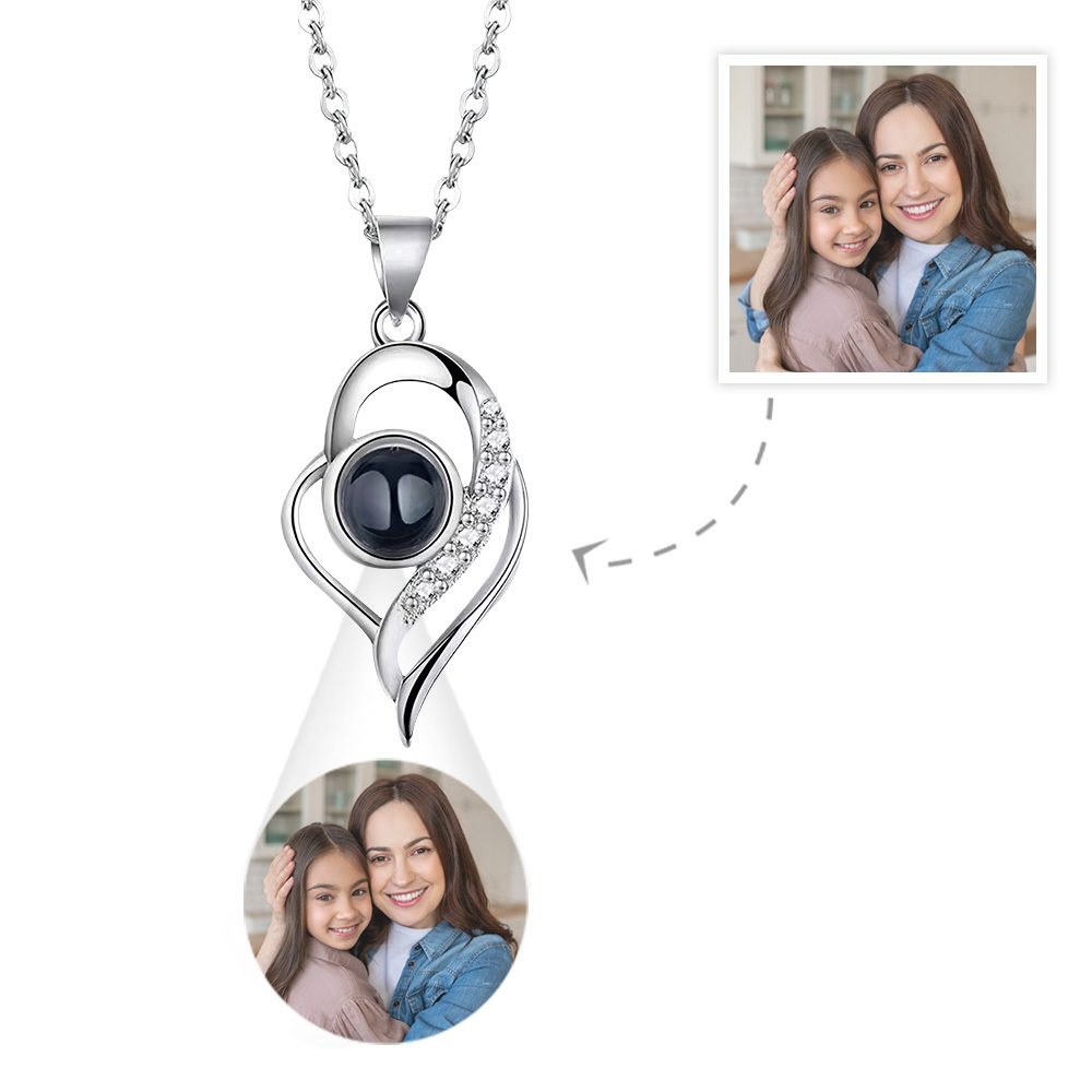 Mother‘s Day Gift Custom Projection Necklace Elegant Photo Necklace Gift for Mum