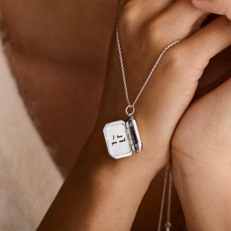 Custom Locket Necklace with Birthstone, Personalized Photo Pendant, Engravable Memorial Jewelry, Anniversary Gift for Her, Keepsake Gift