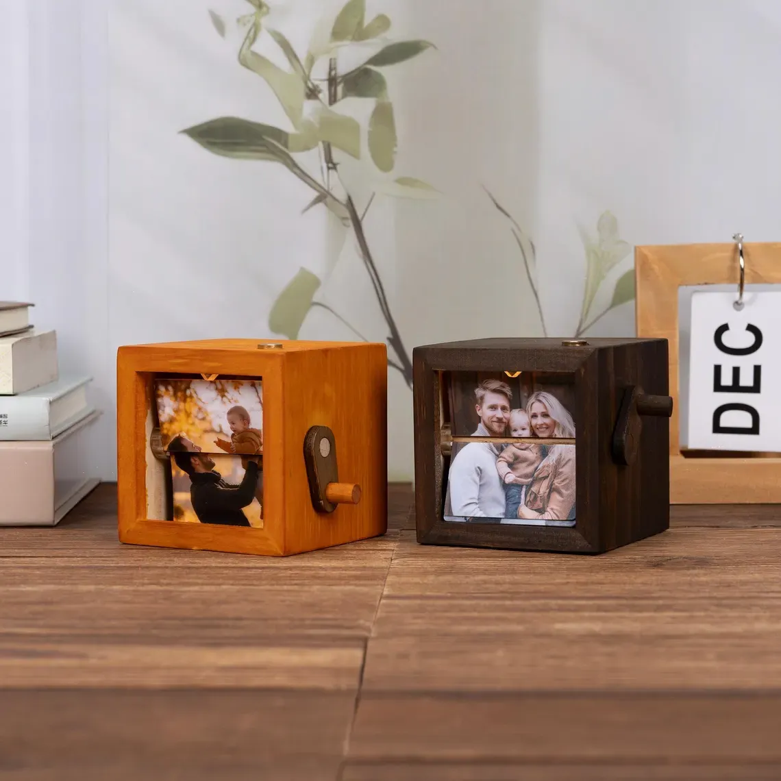 Custom Hand-Crank Flipbook Box Animation Machine Mechanical Hand-cranked Photo Album with Light Photo Cube Frame Creative Gift - FaceBoxerUK