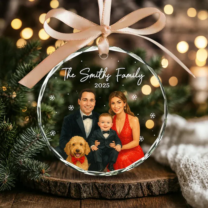 Personalized Family Photo Keepsake 2025, Custom Family Name Glass Ornament, Christmas Tree Decoration, Best Christmas Gift for Family