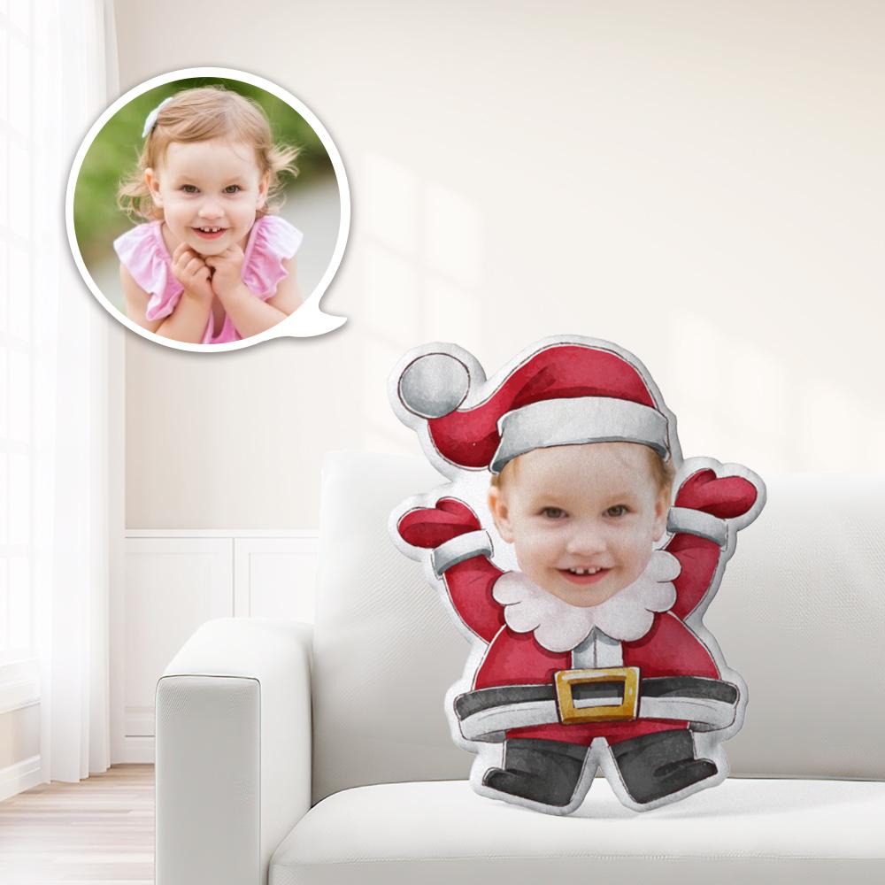 Coussin Décoratif Minime Personnalisé Avec Un Adorable Père Noël Miniature Et Les Mains Levées : Un Cadeau Unique Et Personnalisé Pour Noël. Offrez À Votre Enfant Le Cadeau Le Plus Précieux Qui Soit. - MaPhotocaleconFr