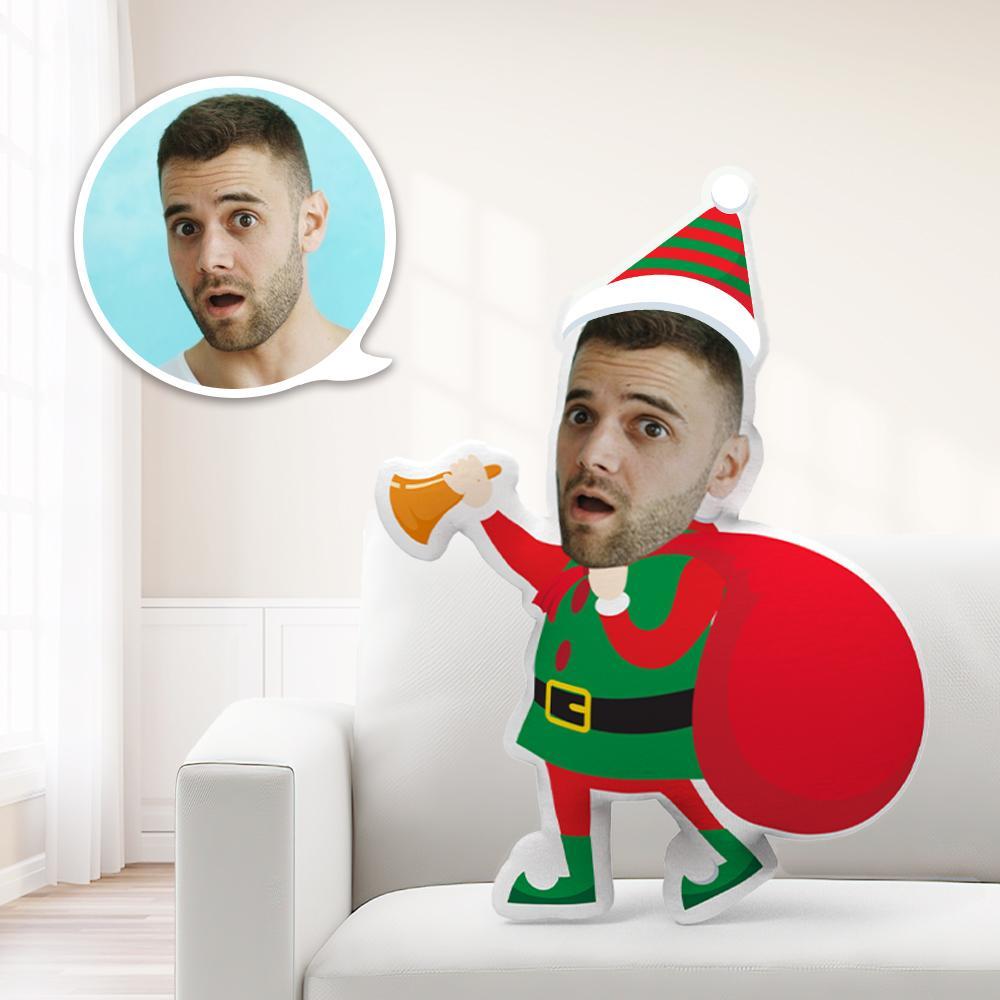 Coussin Minime Lutin De Noël Personnalisé Portant Un Sac Cadeau Rouge. Peluche Minime Unique Et Personnalisée. Offrez À Votre Enfant Le Cadeau Le Plus Précieux. - MaPhotocaleconFr