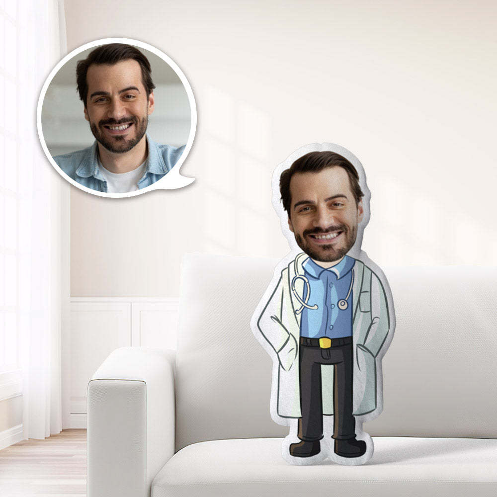 Coussin Minime Personnalisé « Docteur Avec Stéthoscope » - Offrez À Votre Enfant Le Cadeau Le Plus Précieux. - MaPhotocaleconFr