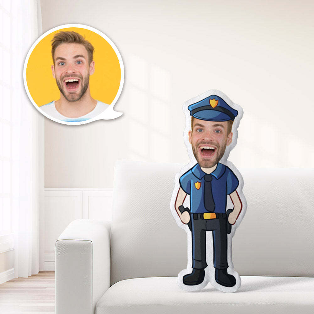 Coussin Décoratif Minime Personnalisé Avec Un Policier Et Sa Matraque. Offrez À Votre Enfant Le Cadeau Le Plus Précieux. - MaPhotocaleconFr