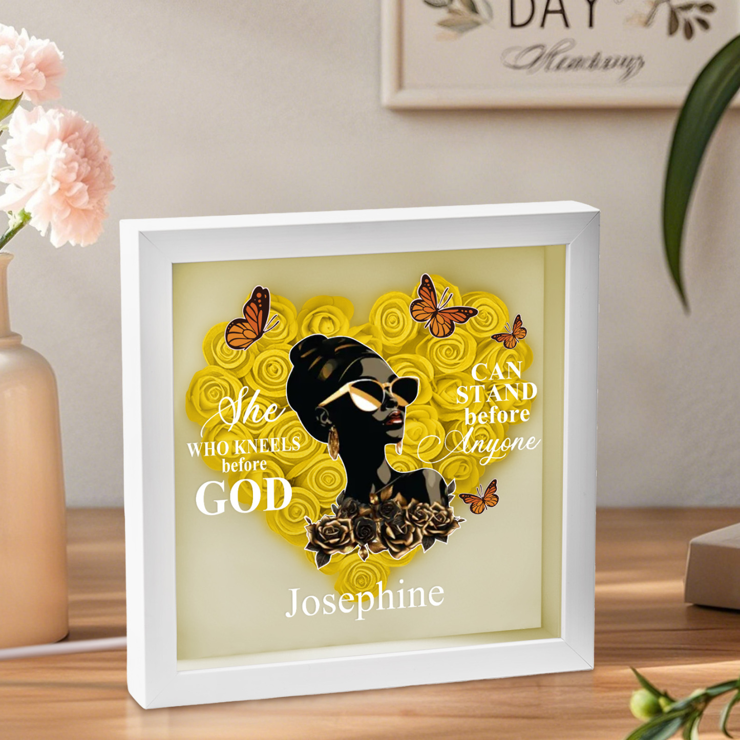 Celle Qui S'agenouille Devant Dieu | Boîte À Fleurs Personnalisée En Forme De Cœur - MaPhotocaleconFr