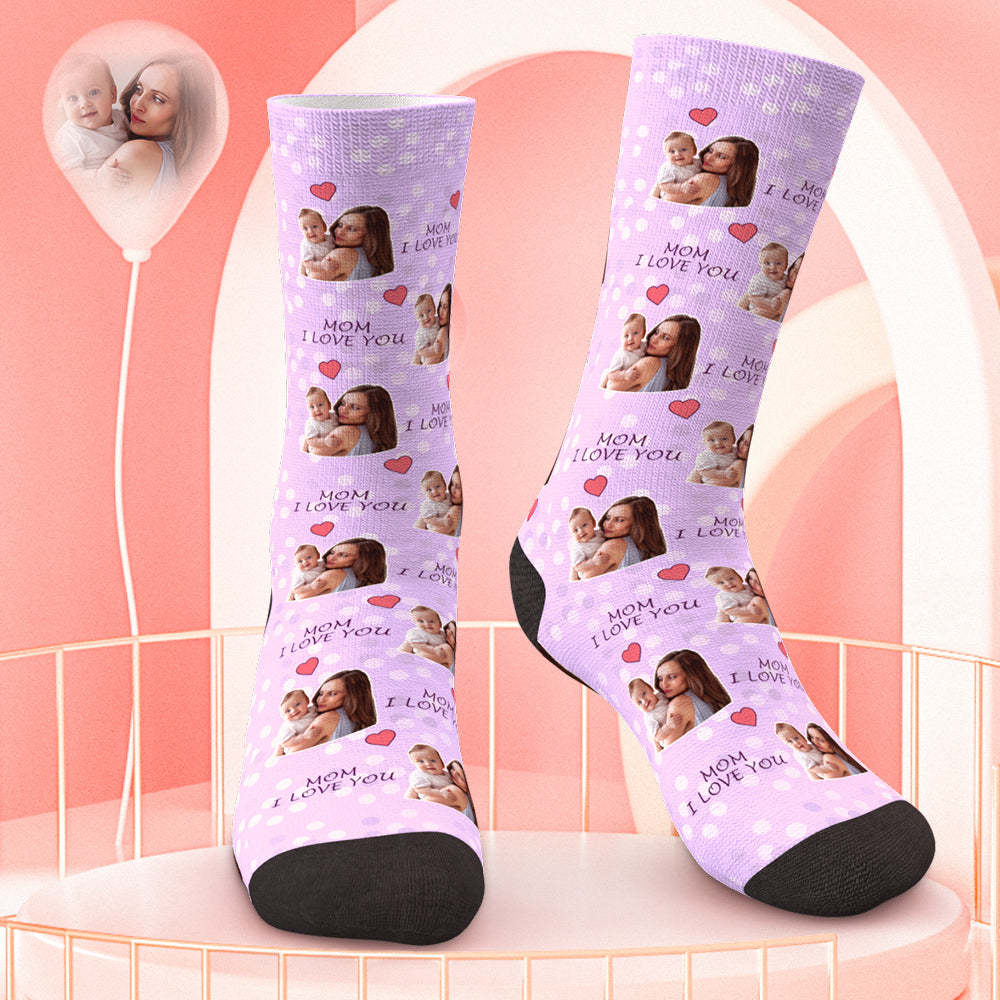 Personnalisez les cadeaux d'anniversaire de chaussettes de famille de chaussettes violettes de photo pour la maman