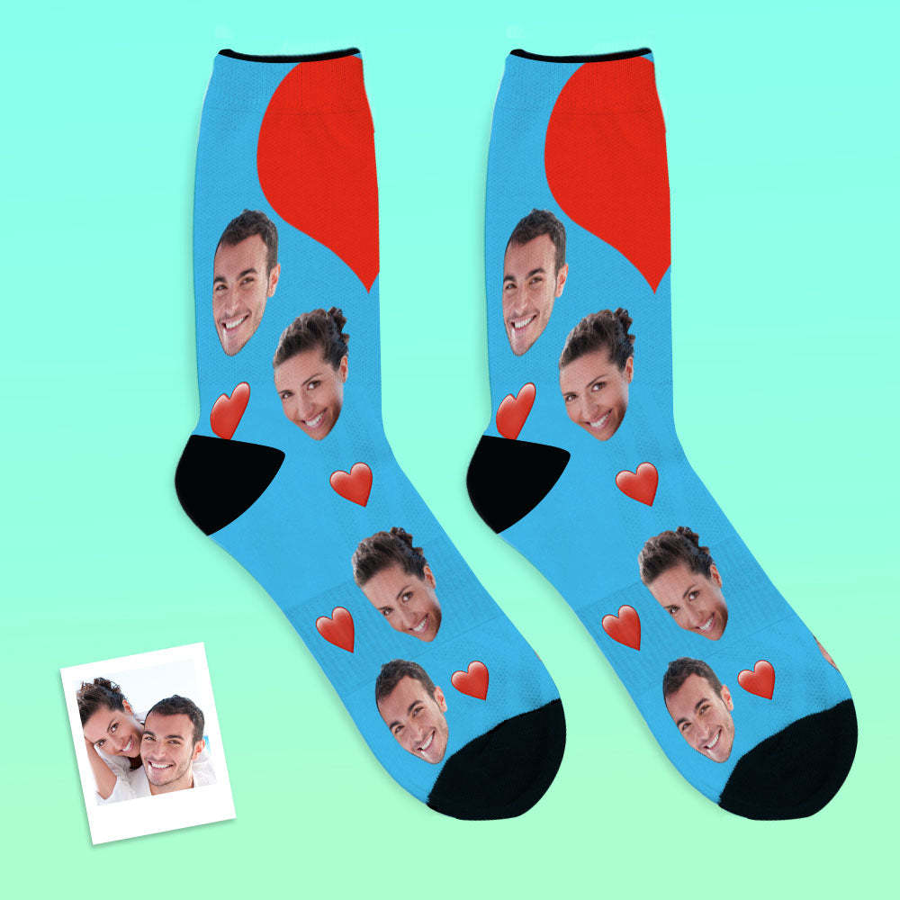 Chaussettes en forme de coeur dans des photos de chaussettes personnalisées Cadeaux de Noël