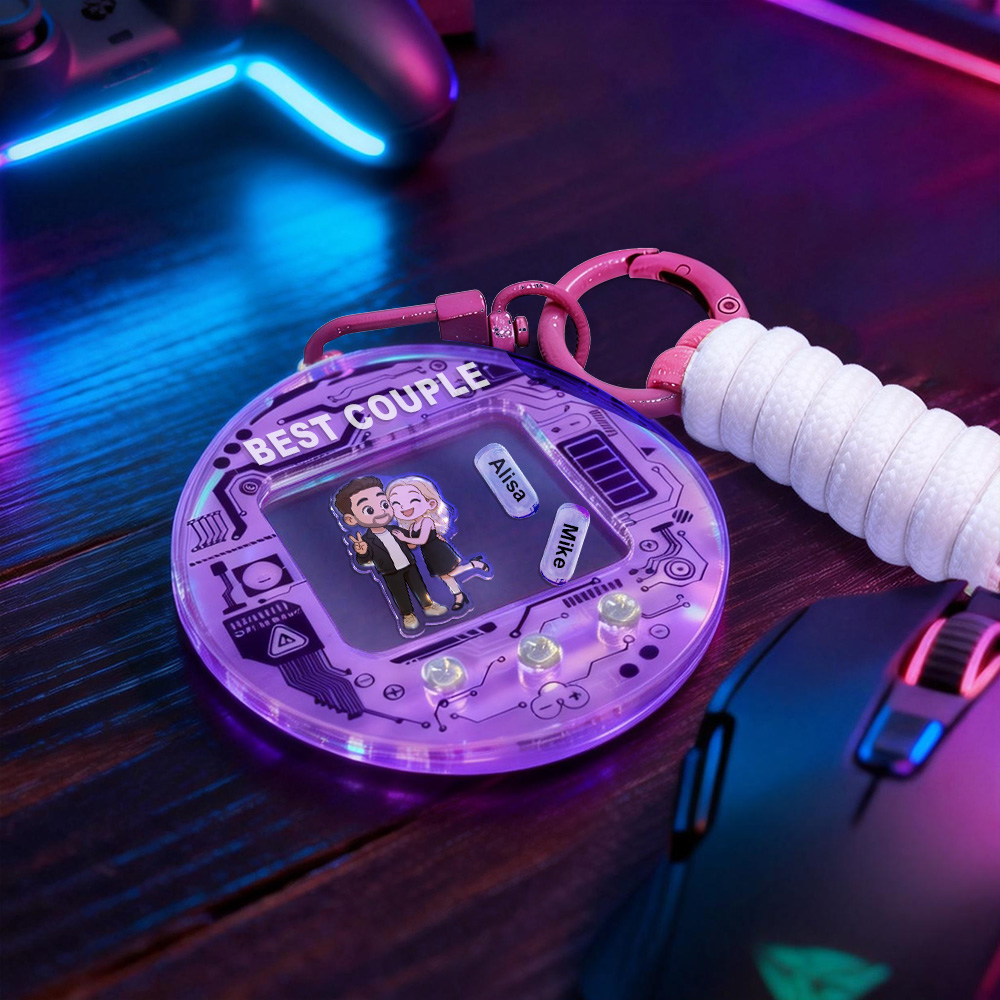 Personalisierter Shaker-paar-schlüsselanhänger, Personalisiertes Cartoon-portrait Mit Namen, Geschenk Im Tamagotchi-stil