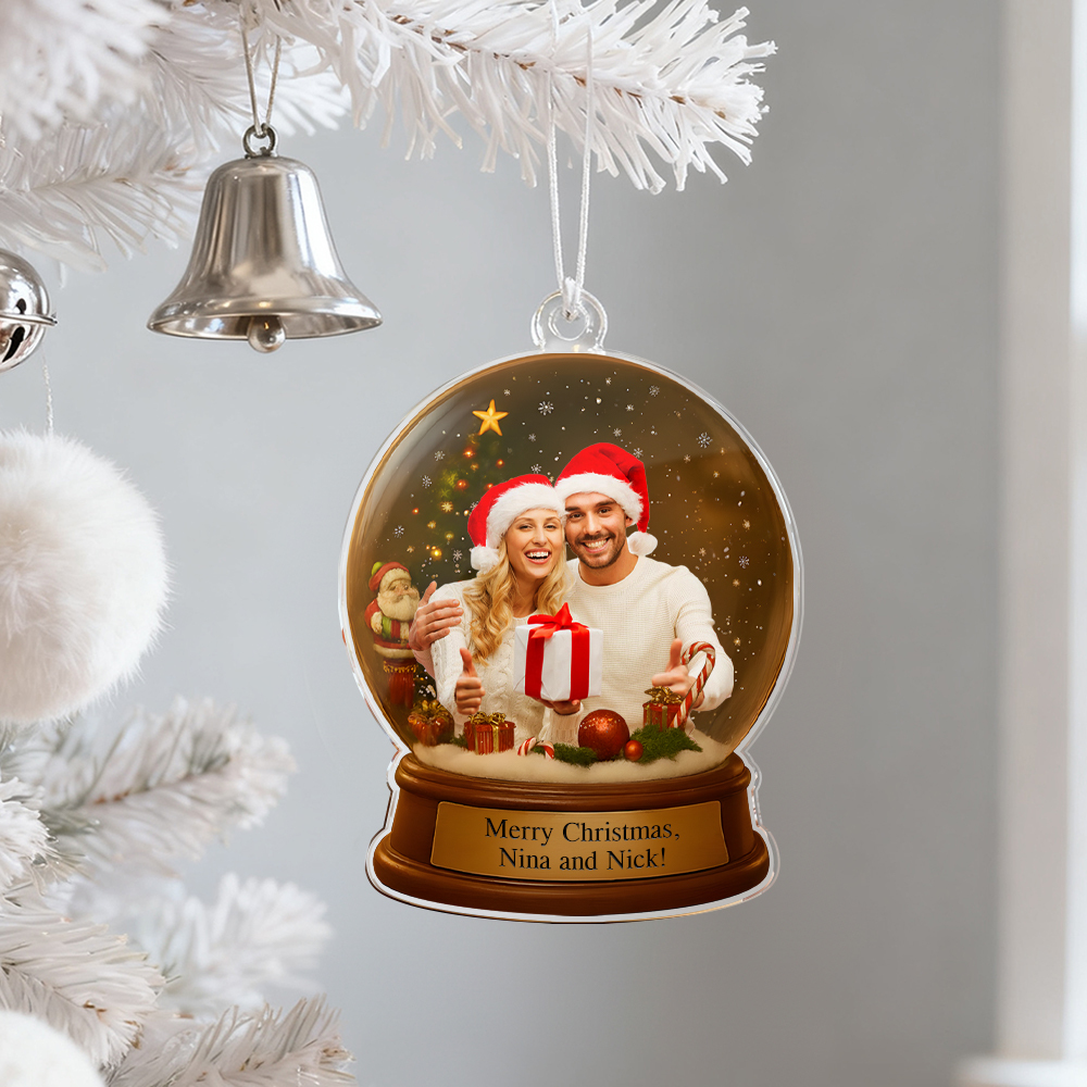 Personalisierte Schneekugel Als Weihnachtsschmuck – Das Perfekte Weihnachtsgeschenk Für Familie, Paare Und Verliebte - DePhotoBoxer