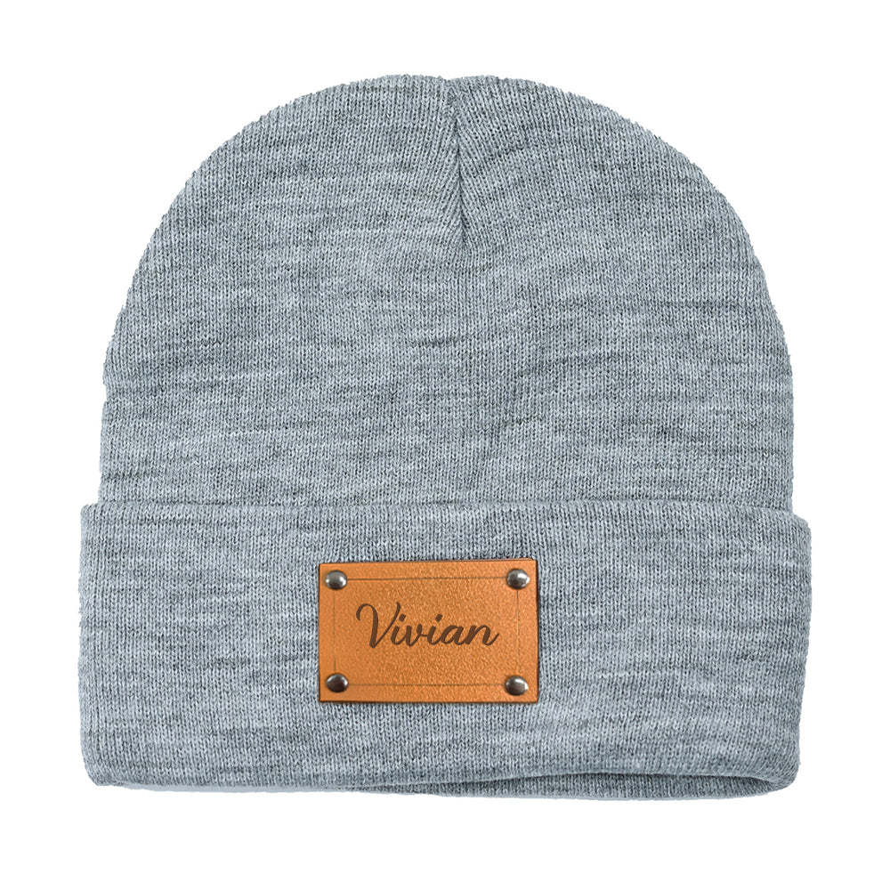 Personalisierte Babymütze Mit Individuellem Namen, Lederaufnäher, Beanie-geschenke Für Kinder Oder Erwachsene - DePhotoBoxer