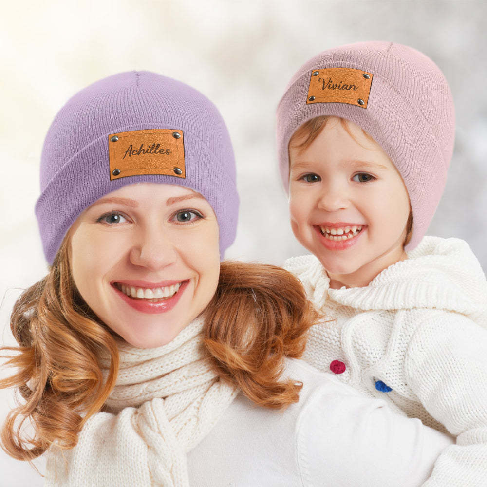 Personalisierte Babymütze Mit Individuellem Namen, Lederaufnäher, Beanie-geschenke Für Kinder Oder Erwachsene - DePhotoBoxer