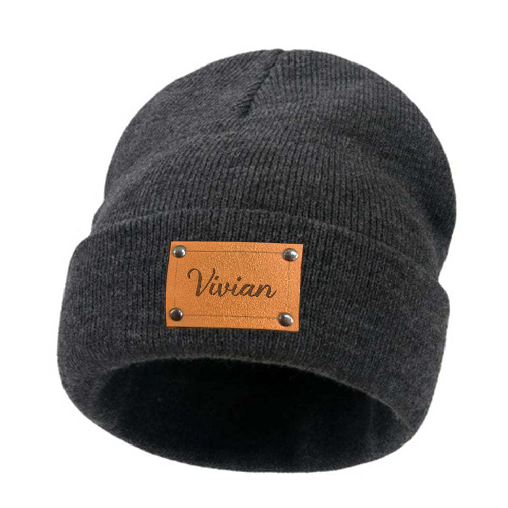 Personalisierte Babymütze Mit Individuellem Namen, Lederaufnäher, Beanie-geschenke Für Kinder Oder Erwachsene - DePhotoBoxer