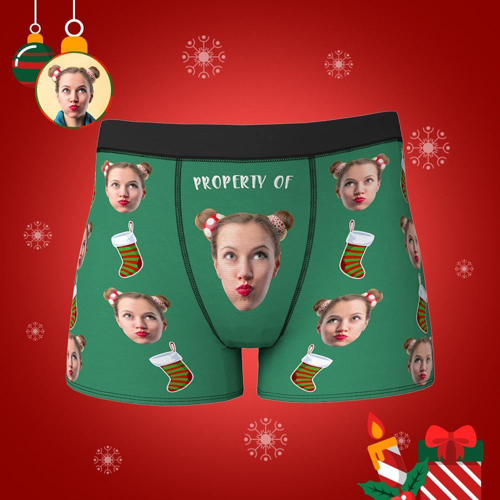 Weihnachtsunterwäsche mit lustigem Gesicht