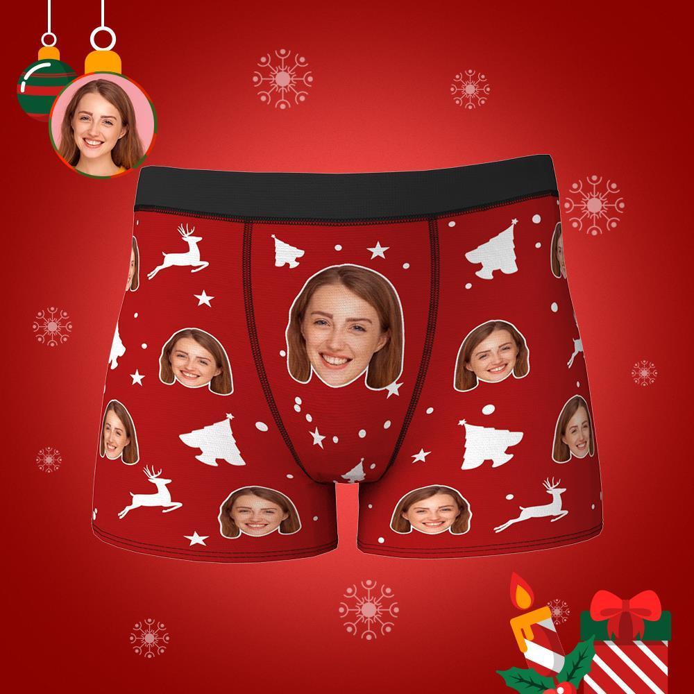 Weihnachtsunterwäsche mit lustigem Gesicht