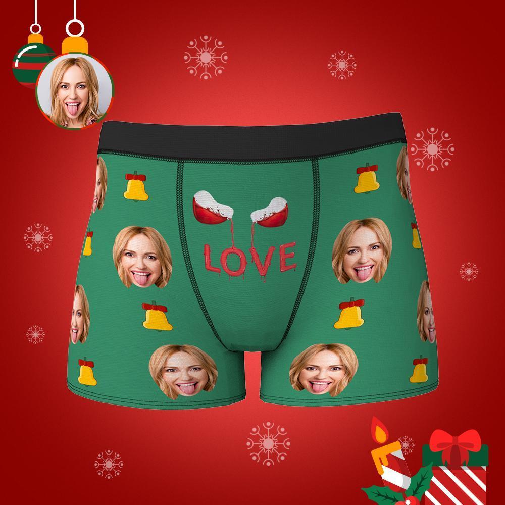 Weihnachtsunterwäsche mit lustigem Gesicht