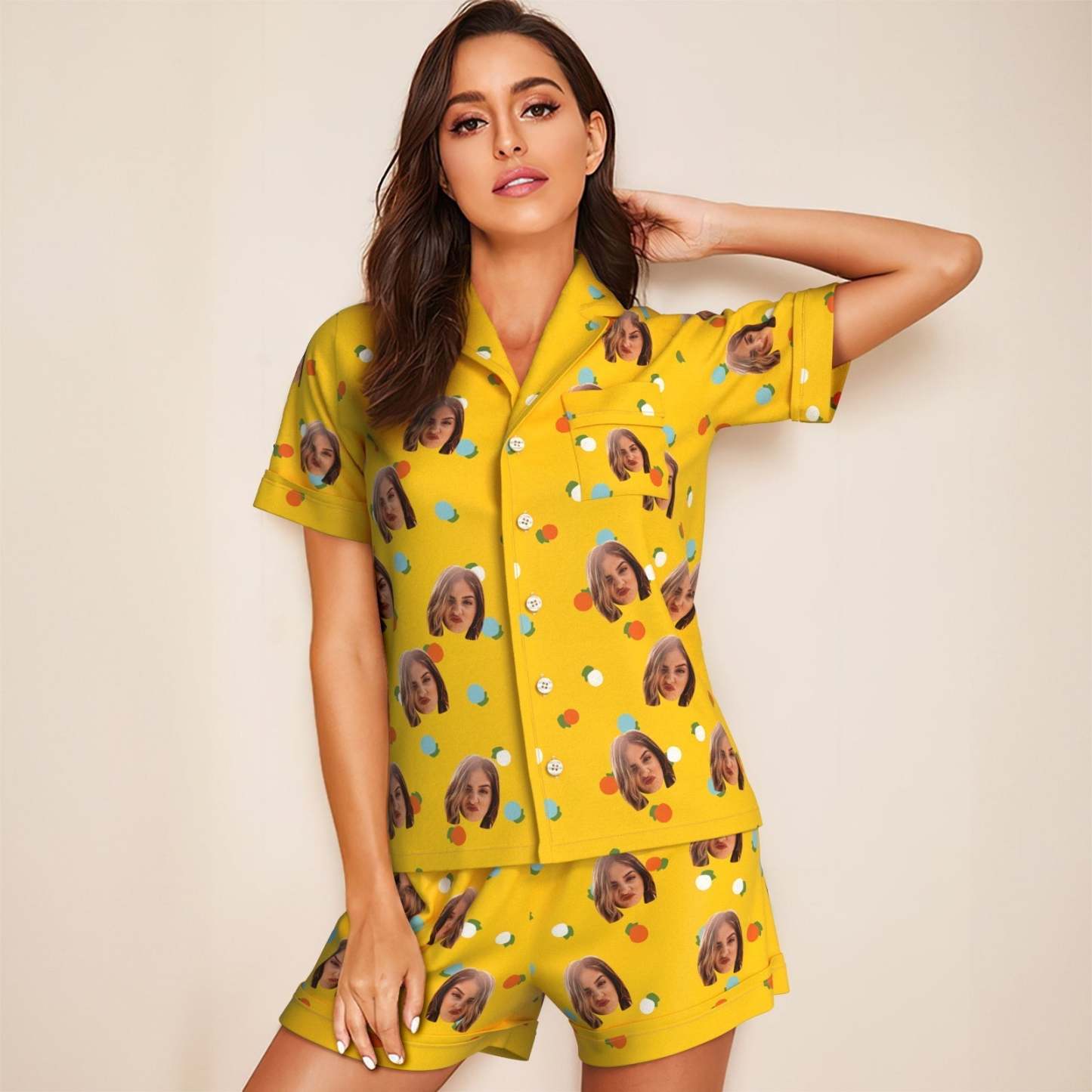 Kurzärmeliger Pyjama Mit Individuellem Gesicht, Personalisiertes Foto, Gelbe Nachtwäsche, Urlaubsgeschenke - DePhotoBoxer