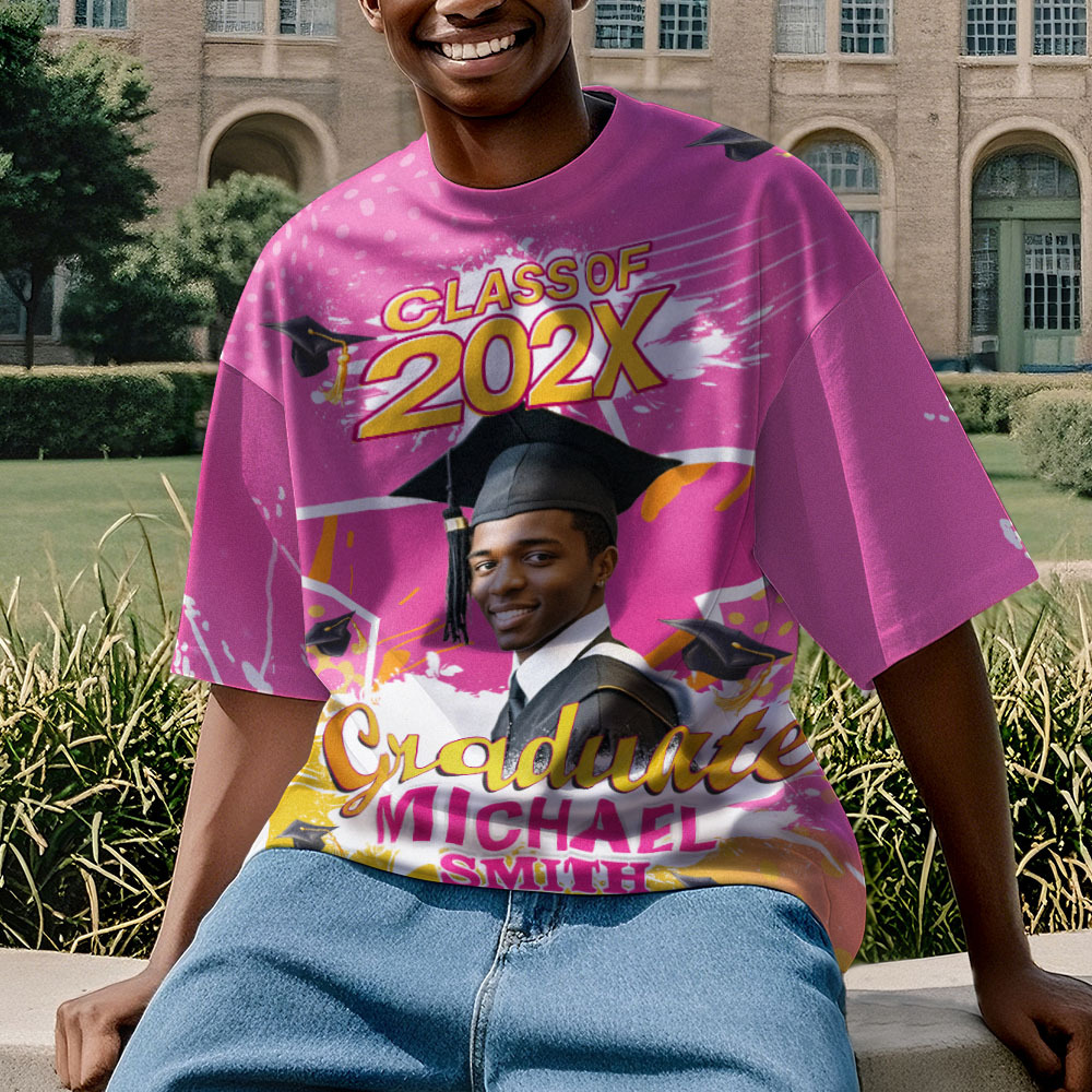 Personalisiertes 3d-abschluss-t-shirt Mit Personalisiertem Namen Und Jahr, Abschlussgeschenk Für Ihn - DePhotoBoxer