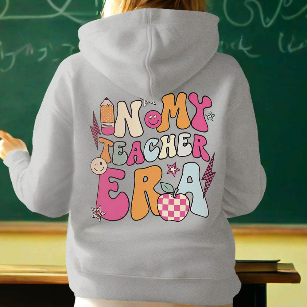 Personalisiertes In My Teacher Era Kapuzen-sweatshirt Mit Individuellem Namen Für Lehrer, Kapuzen-sweatshirt Für Den Schulanfang - DePhotoBoxer