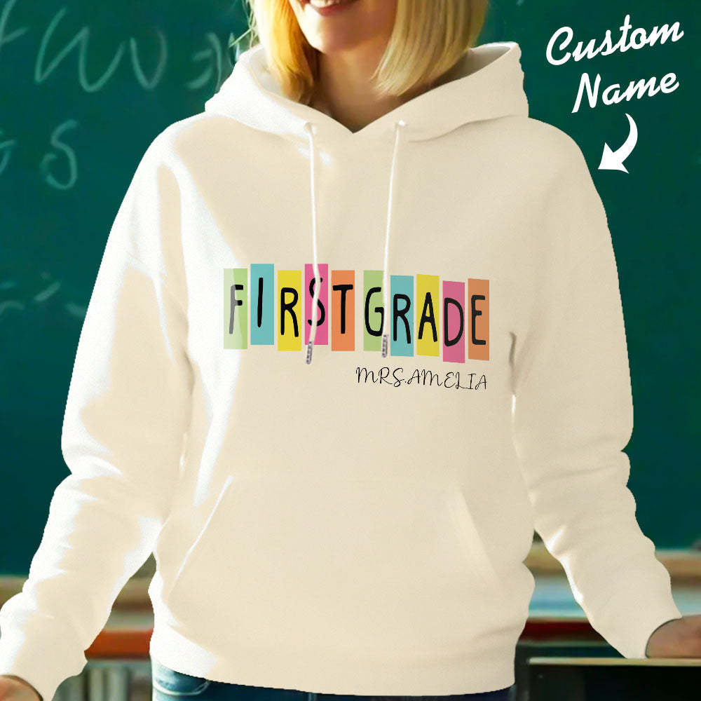 Personalisiertes Kapuzen-sweatshirt Der Ersten Klasse Für Lehrer Mit Individuellem Namen, Kapuzen-sweatshirt Für Den Schulanfang - DePhotoBoxer