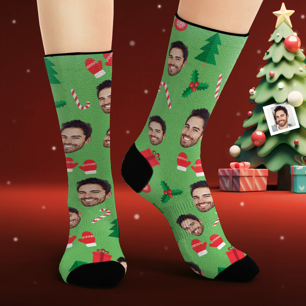 Benutzerdefinierte Gesichtssocken, Personalisiertes Foto, Grüne Socken, Weihnachts-lebkuchenmann - DePhotoBoxer