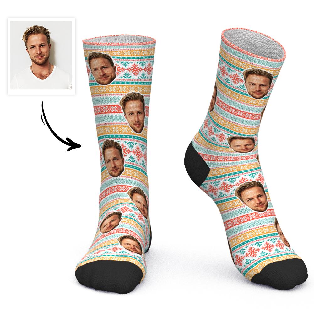 Benutzerdefinierte Gesichtssocken, Personalisierte Fotosocken, Weihnachtsgeschenk, Weihnachtsmannsocken – Schneeflockenmuster