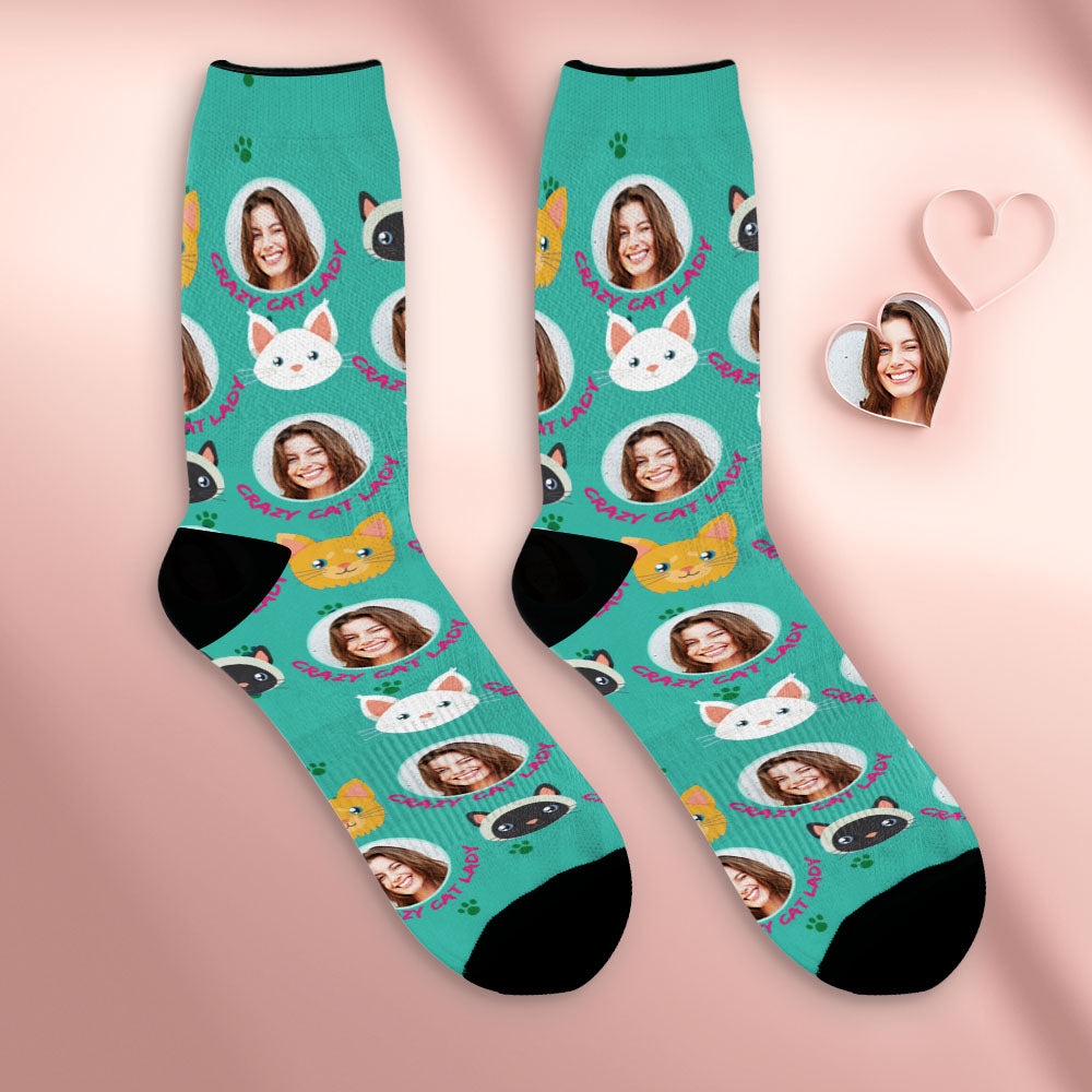 Benutzerdefinierte Atmungsaktive Gesichtssocken Personalisierte Weiche Socken Muttertagsgeschenke Crazy Cat Lady - DePhotoBoxer